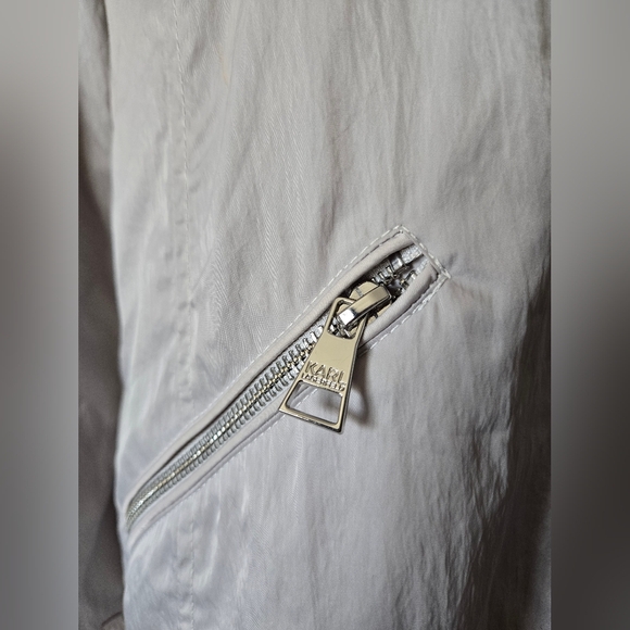 KARL LAGERFELD Muted Misty Silver Water Resistant Jacket With Hidden Hood. Large - Picture 3 of 16